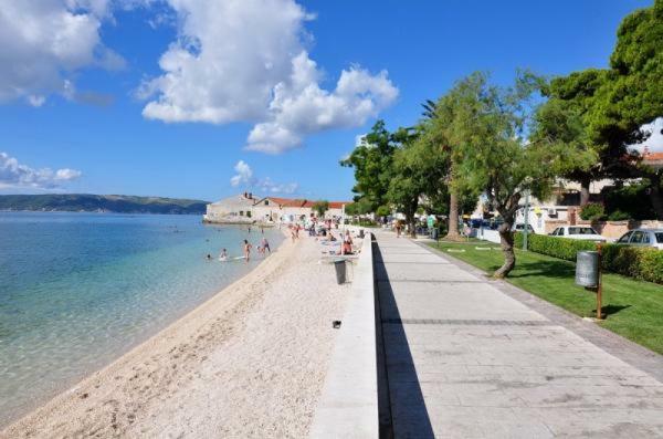 Apartament Apartman Luly Kaštela Zewnętrze zdjęcie