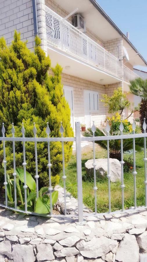Apartament Apartman Luly Kaštela Zewnętrze zdjęcie